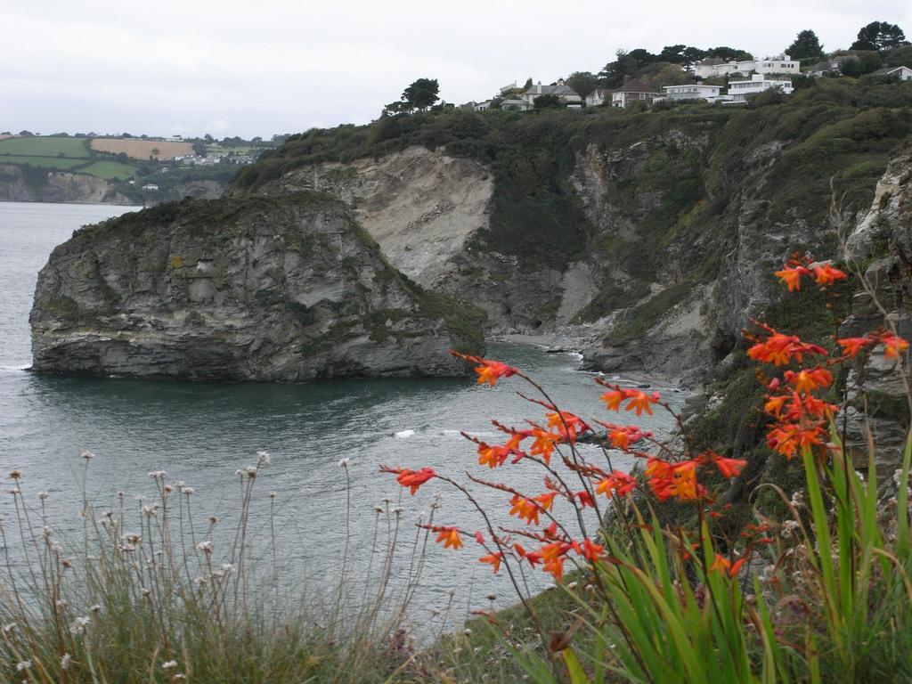 Cliff Head Hotel Carlyon Bay Esterno foto